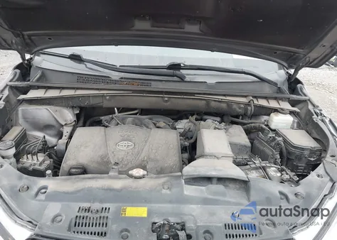 2019 Toyota Highlander Xle from USA, damaged, VIN 5TDJZRFHXKS584483